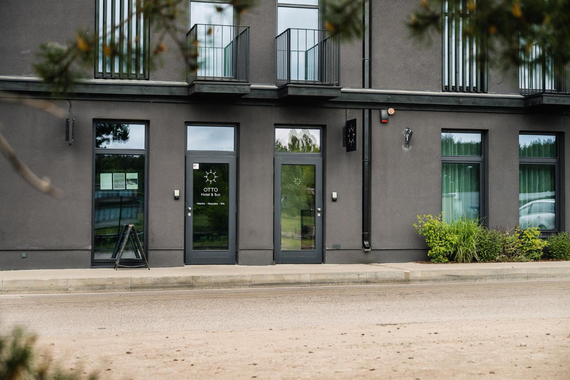Otto Hotel & Sun Pavilosta Exterior photo